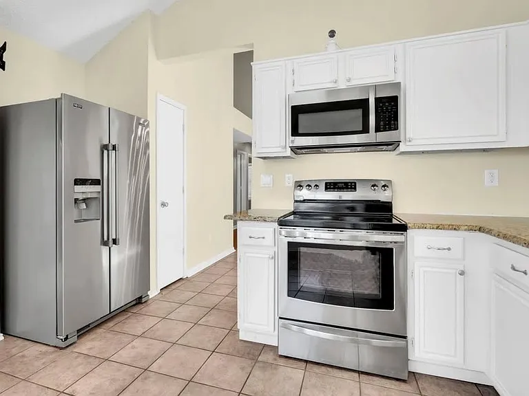2609 Timberview Cir — Photo 9
