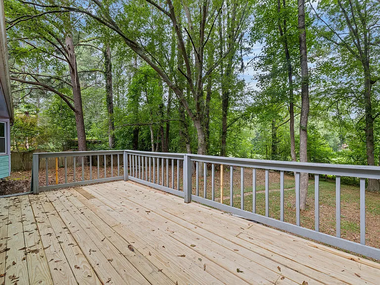 412 Willow Ct SE — Photo 6