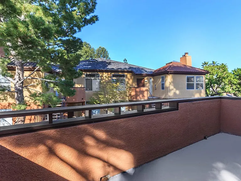 26160 Laguna Ct — Photo 9