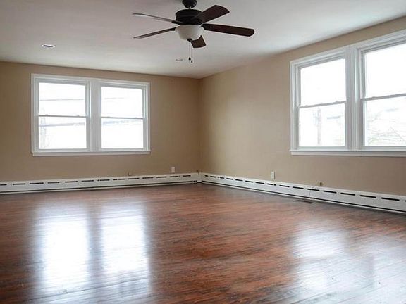 2nd image of 115 N Locust St #1-2