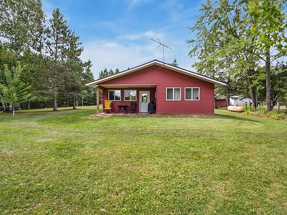 3rd image of 3010 Sundberg Rd