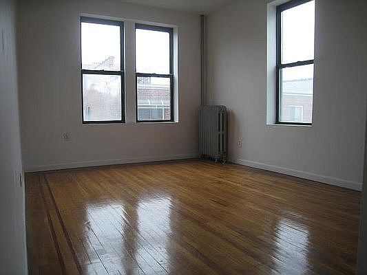 1st image of 2307 32nd St APT 2A