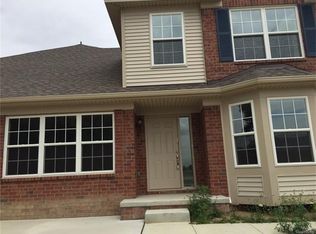 13432 Shire Ln #17, Southgate, MI