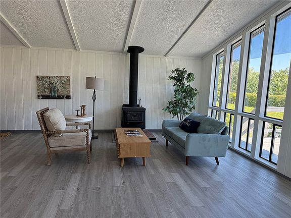 4th image of 3835 Gardiner Ferry Rd