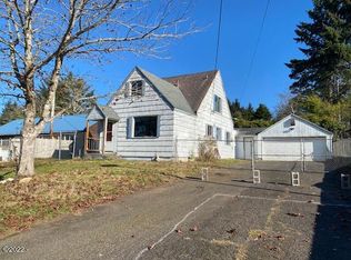 648 SE Painter Ln, Depoe Bay, OR 97341