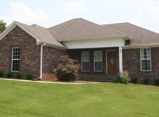 120 Wood St, Water Valley, MS 38965