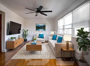 31-53 44th St FLOOR 3, Astoria, NY 11103
