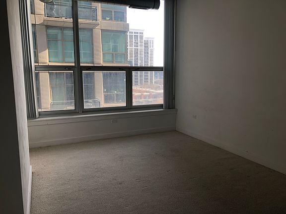 5th image of 1305 S Michigan Ave APT 809