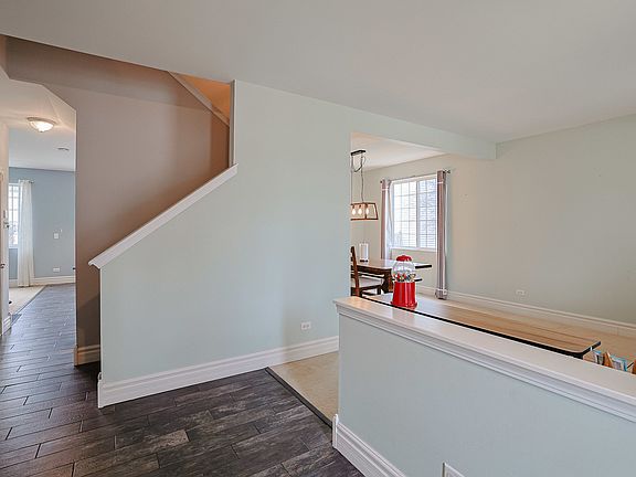 4th image of 14401 Capital Dr
