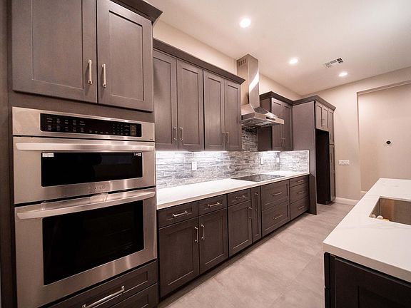 2nd image of 51207 Avenida Herrera