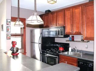 1812 Clinton Ave APT 303, Minneapolis, MN 55404