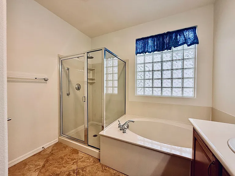 2119 Gunnison Pl — Photo 28