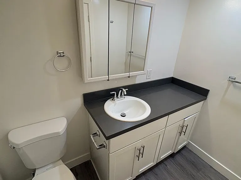 4999 Sterling Ct — Photo 8