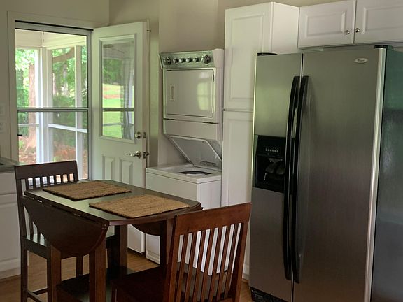 3rd image of 155 Brandon Dr #D