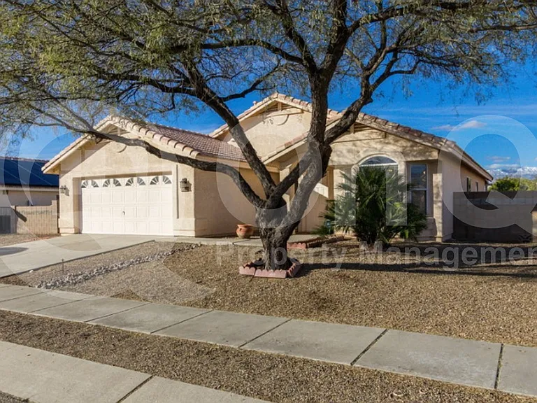 9557 E Blue Ridge Mountain St — Photo 2