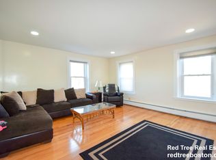 22 Rockland St #WHOLE, Newton Highlands, MA 02461