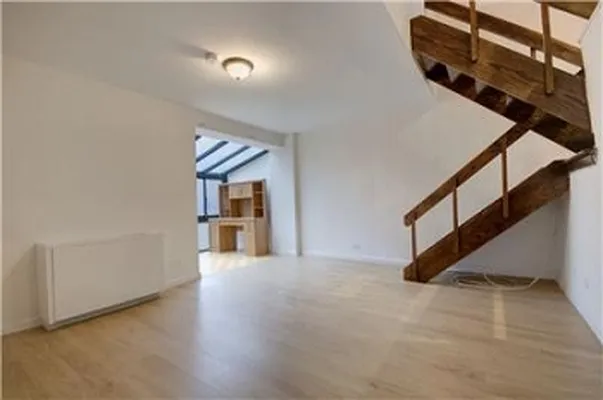 Rented by MNS | media 19
