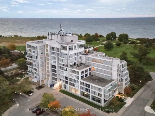 45 Cumberland Ln Unit 208, Ajax, ON L1S 7K3