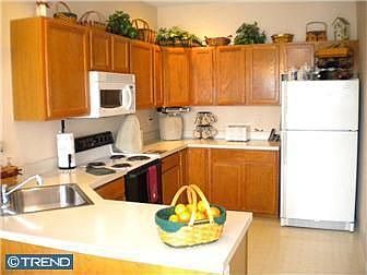 2nd image of 2306 Braken Ave