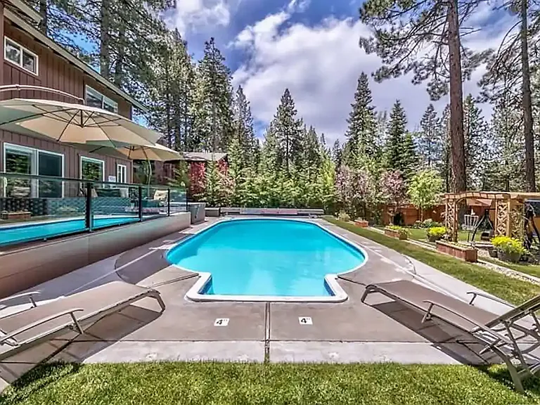 1062 Myron Dr — Photo 1