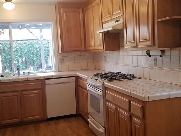 2nd image of 5290 Southbridge Pl