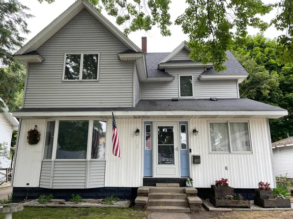 403 4th St, Ludington, MI 49431