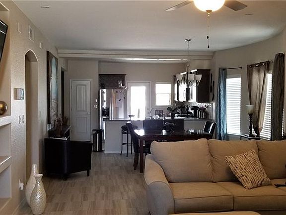 4th image of 2125 William Caples St