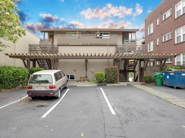 3232 Fuhrman Ave E APT 1, Seattle, WA 98102
