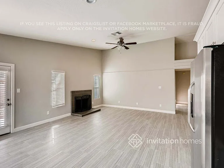 4057 W Cielo Grande — Photo 3