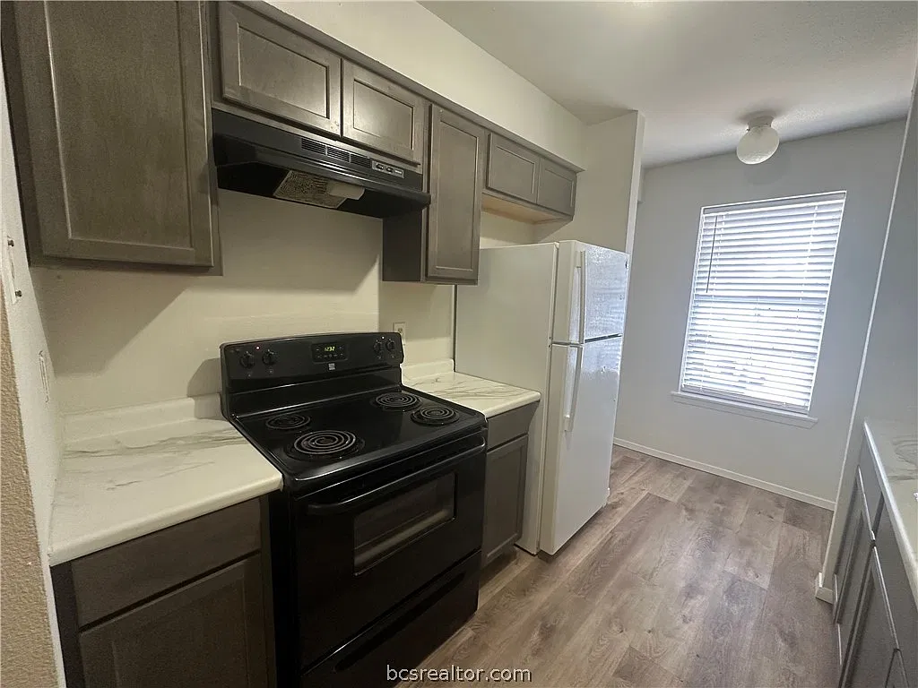 2 bed, 1658 sqft, $1,200 — Photo 3