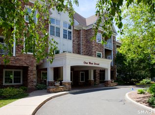 1 West St UNIT 310, Simsbury, CT 06070