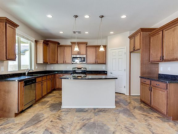 3rd image of 13683 N 150th Ln