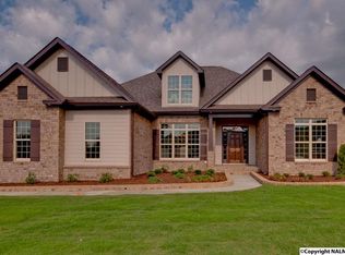 2712 Natures Trl SE, Owens Cross Roads, AL 35763