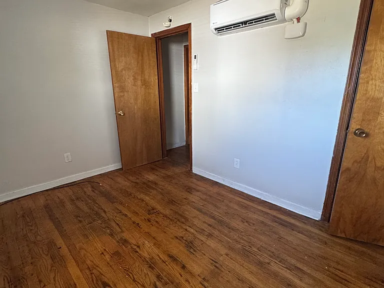 832 Smith St #1-4 — Photo 16