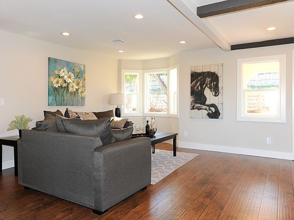 3rd image of 9222 Wister Dr