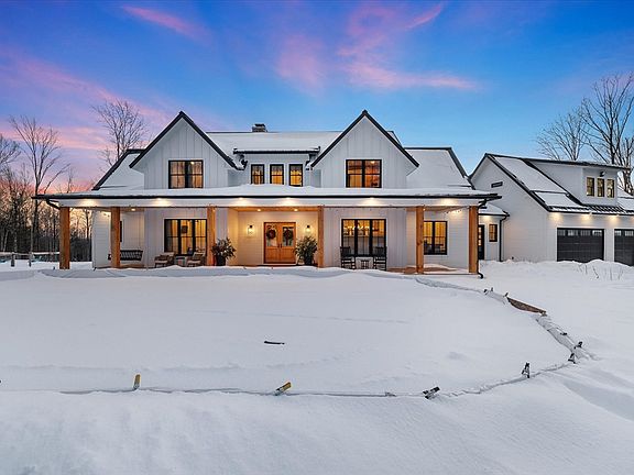 2nd image of 5 Blueberry Hill Rd