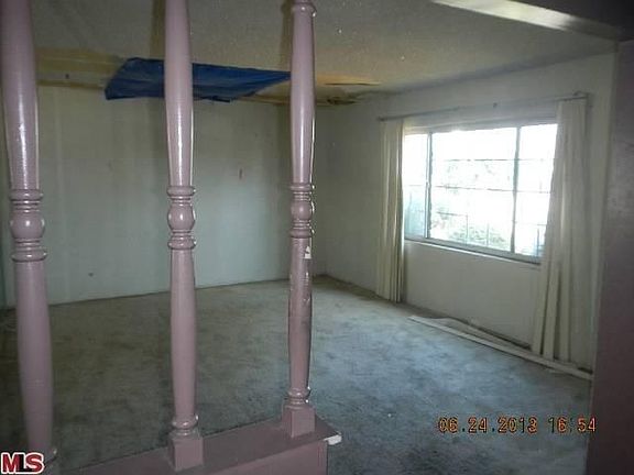 4th image of 419 E Moorehaven Dr