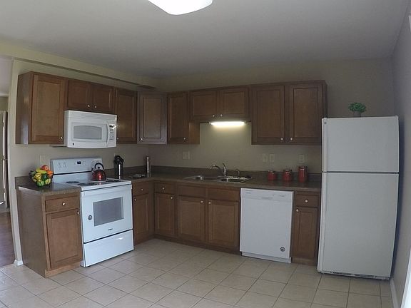 3rd image of 2112 Brady Ln #A816f839d