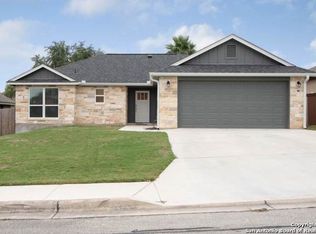 247 Sapphire Dr, New Braunfels, TX 78130