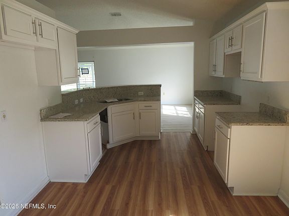 5th image of 495 ISLAMORADA Drive S