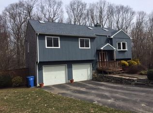 14 Hazel Bush Dr, Cranston, RI 02921