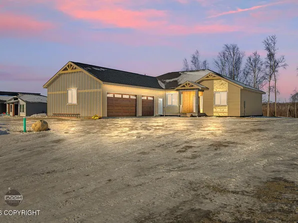 2715 W Longview Cir, Wasilla, AK 99654