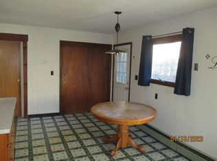 2 Homer St, Union Springs, NY 13160