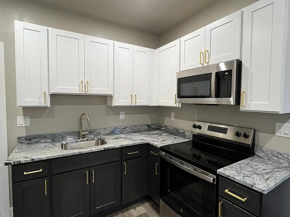 2nd image of 3135 Us Route 9w APT 3