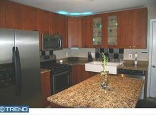622 Country Path Dr, New Castle, DE 19720