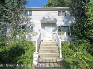 209 Gansevoort Blvd, Staten Island, NY 10314