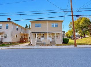 236 & 238 Maple Ave, Grafton, WV 26354