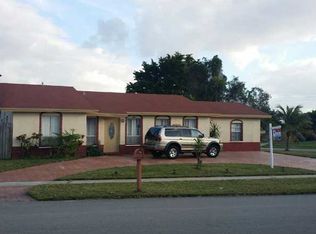 7920 NW 45th St, Lauderhill, FL 33351
