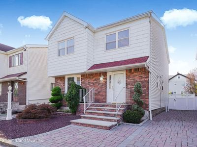 15 Eugene Pl, Staten Island, NY, 10312