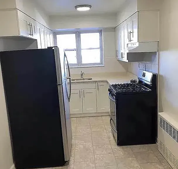 41-30 Corporal Kennedy St #1 — Photo 2